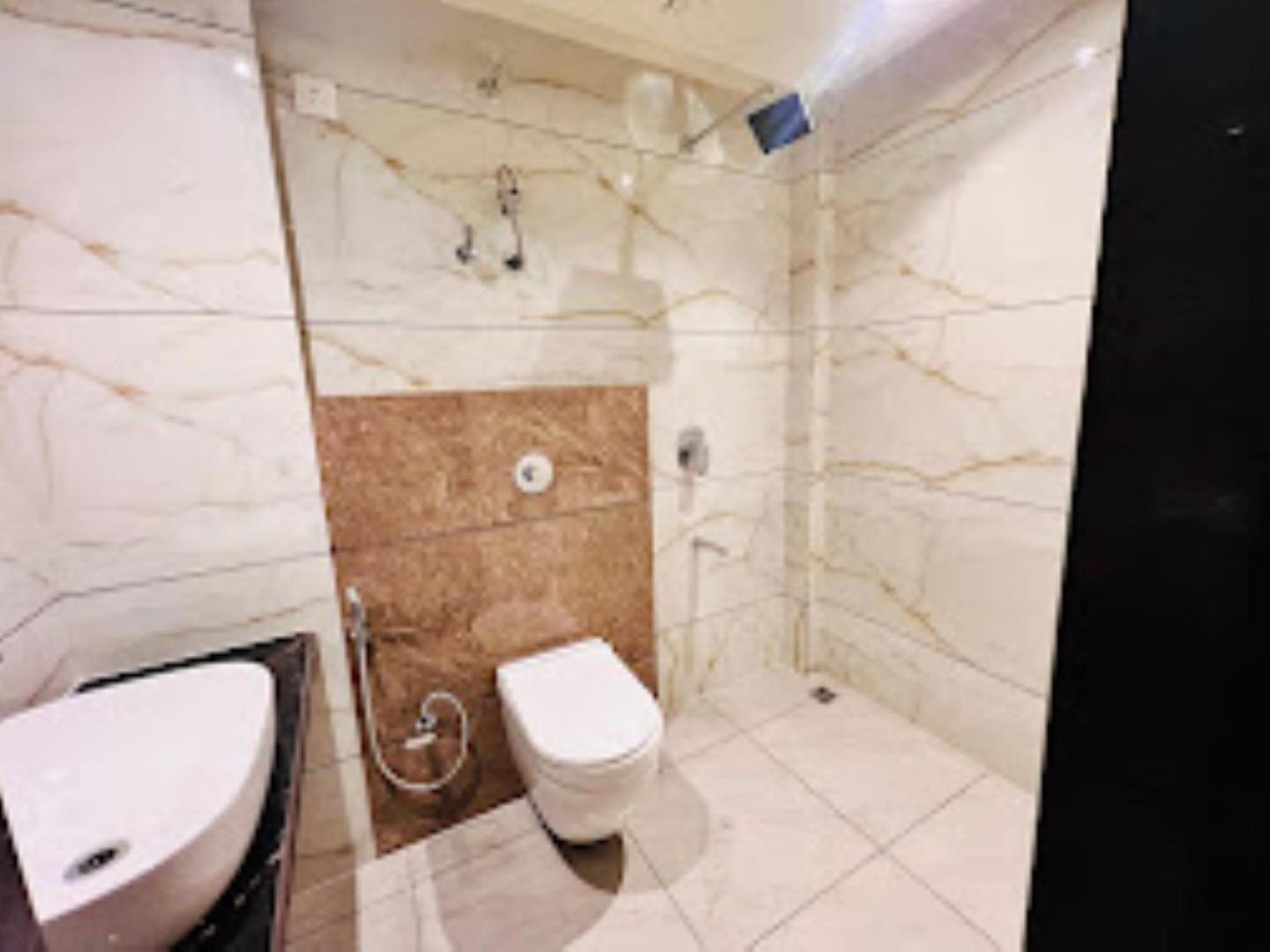 Hotel Parth Sitapur Muafi Bagian luar foto